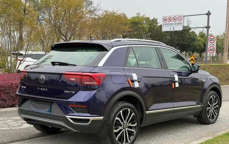 Volkswagen T-Roc I, 2022 год, 1 360 000 рублей, 6 фотография