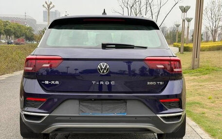 Volkswagen T-Roc I, 2022 год, 1 360 000 рублей, 5 фотография