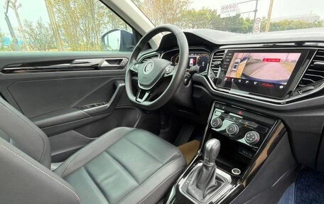 Volkswagen T-Roc I, 2022 год, 1 360 000 рублей, 9 фотография