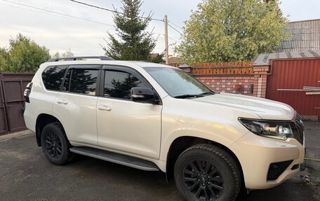 Toyota Land Cruiser Prado 150 рестайлинг 2, 2020 год, 7 000 000 рублей, 1 фотография