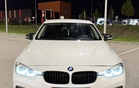 BMW 3 серия, 2017 год, 2 350 000 рублей, 1 фотография