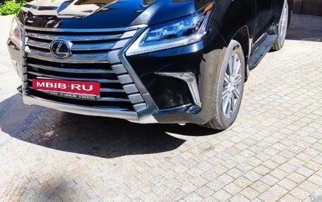 Lexus LX III, 2017 год, 7 500 000 рублей, 2 фотография