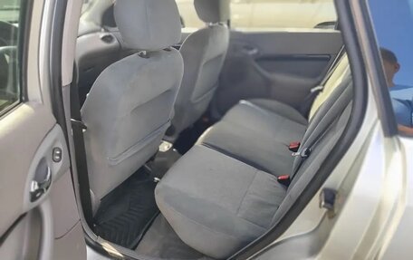 Ford Focus IV, 2001 год, 240 000 рублей, 11 фотография