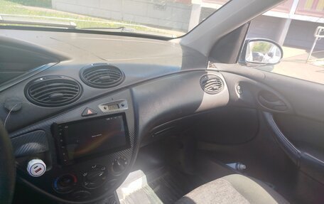 Ford Focus IV, 2002 год, 170 000 рублей, 3 фотография