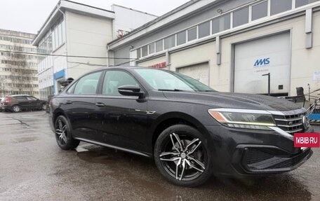 Volkswagen Passat B8 рестайлинг, 2019 год, 2 050 000 рублей, 3 фотография