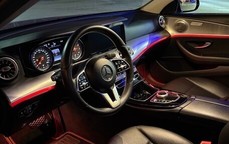 Mercedes-Benz E-Класс, 2019 год, 3 700 000 рублей, 7 фотография