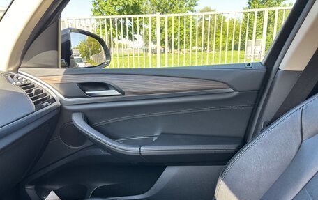 BMW X3, 2018 год, 2 700 000 рублей, 12 фотография