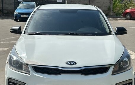 KIA Rio IV, 2018 год, 850 000 рублей, 1 фотография
