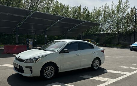 KIA Rio IV, 2018 год, 850 000 рублей, 4 фотография