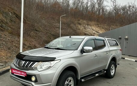Mitsubishi L200 IV рестайлинг, 2015 год, 1 700 000 рублей, 3 фотография