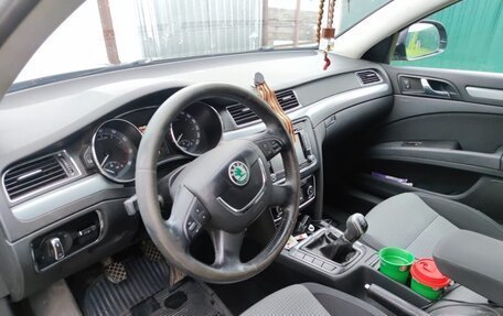 Skoda Superb III рестайлинг, 2008 год, 650 000 рублей, 6 фотография