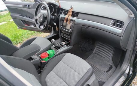 Skoda Superb III рестайлинг, 2008 год, 650 000 рублей, 14 фотография