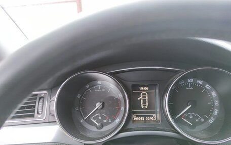 Skoda Superb III рестайлинг, 2008 год, 650 000 рублей, 22 фотография