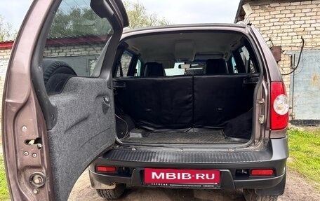 Chevrolet Niva I рестайлинг, 2017 год, 800 000 рублей, 6 фотография