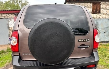 Chevrolet Niva I рестайлинг, 2017 год, 800 000 рублей, 9 фотография