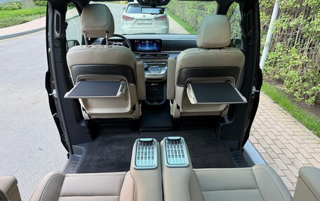 Mercedes-Benz V-Класс, 2024 год, 14 000 000 рублей, 9 фотография
