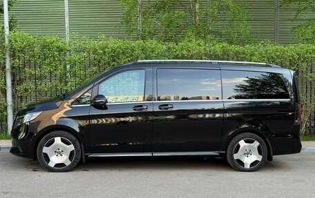 Mercedes-Benz V-Класс, 2024 год, 14 000 000 рублей, 3 фотография