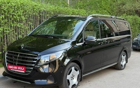 Mercedes-Benz V-Класс, 2024 год, 14 000 000 рублей, 2 фотография