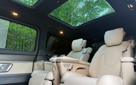Mercedes-Benz V-Класс, 2024 год, 14 000 000 рублей, 16 фотография