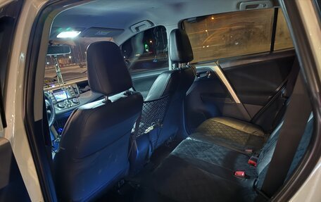 Toyota RAV4, 2015 год, 2 200 000 рублей, 8 фотография