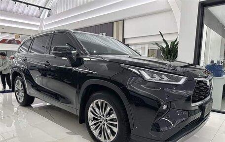 Toyota Highlander, 2026 год, 5 550 000 рублей, 2 фотография