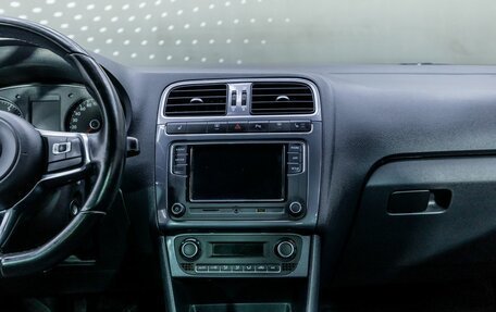 Volkswagen Polo VI (EU Market), 2018 год, 1 105 000 рублей, 13 фотография