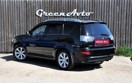 Mitsubishi Outlander III рестайлинг 3, 2010 год, 1 100 000 рублей, 3 фотография
