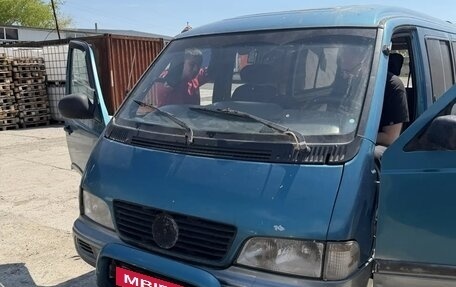 SsangYong Istana, 1998 год, 220 000 рублей, 6 фотография