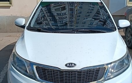 KIA Rio III рестайлинг, 2013 год, 700 000 рублей, 3 фотография