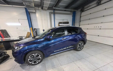 Honda Vezel, 2017 год, 1 550 000 рублей, 2 фотография