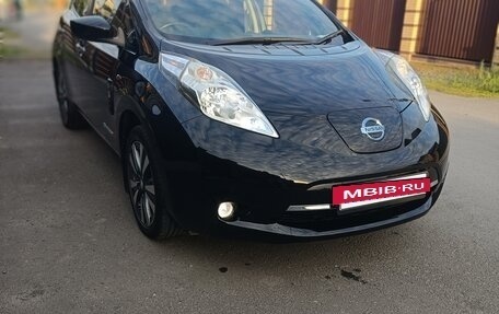 Nissan Leaf I, 2016 год, 890 000 рублей, 2 фотография