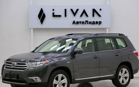 Toyota Highlander III, 2013 год, 1 665 000 рублей, 3 фотография