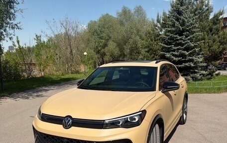 Volkswagen Tiguan, 2024 год, 4 200 000 рублей, 1 фотография