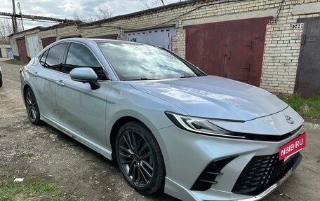 Toyota Camry, 2024 год, 3 700 000 рублей, 2 фотография
