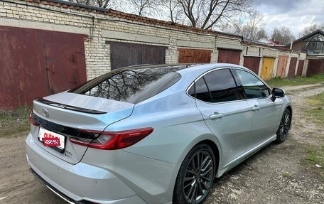 Toyota Camry, 2024 год, 3 700 000 рублей, 10 фотография
