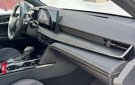 Toyota Camry, 2024 год, 3 700 000 рублей, 15 фотография