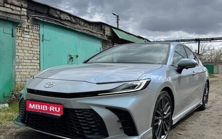 Toyota Camry, 2024 год, 3 700 000 рублей, 6 фотография