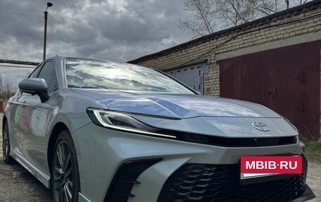 Toyota Camry, 2024 год, 3 700 000 рублей, 8 фотография