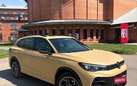 Volkswagen Tiguan, 2024 год, 4 200 000 рублей, 5 фотография