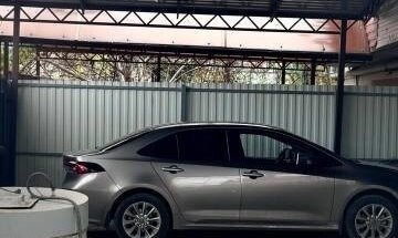 Toyota Corolla, 2022 год, 2 100 000 рублей, 4 фотография