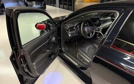 Toyota Camry, 2021 год, 3 350 000 рублей, 4 фотография