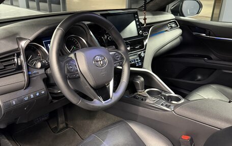 Toyota Camry, 2021 год, 3 350 000 рублей, 5 фотография