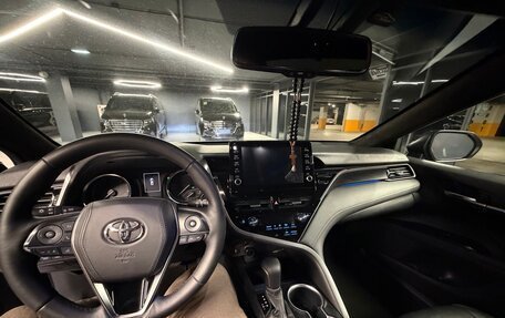 Toyota Camry, 2021 год, 3 350 000 рублей, 6 фотография