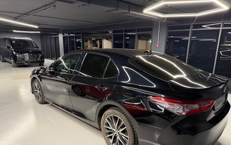 Toyota Camry, 2021 год, 3 350 000 рублей, 3 фотография
