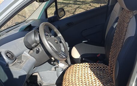Chevrolet Spark III, 2013 год, 680 000 рублей, 4 фотография