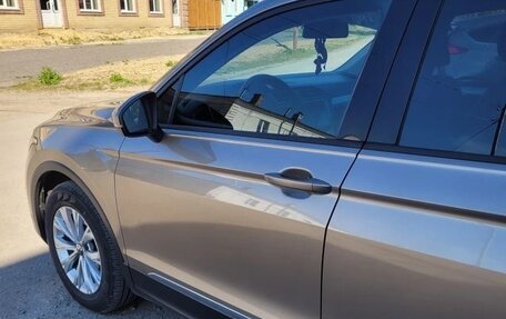Volkswagen Tiguan II, 2020 год, 3 200 000 рублей, 2 фотография