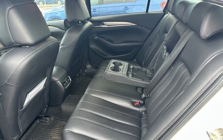 Mazda 6, 2020 год, 2 300 000 рублей, 27 фотография