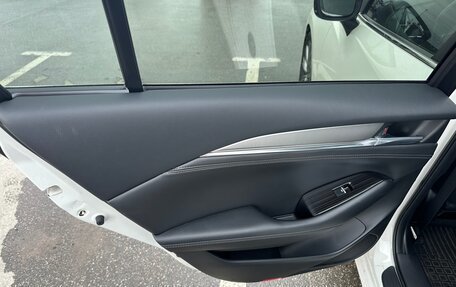 Mazda 6, 2020 год, 2 300 000 рублей, 29 фотография
