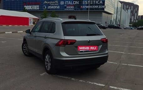 Volkswagen Tiguan II, 2017 год, 2 590 000 рублей, 6 фотография