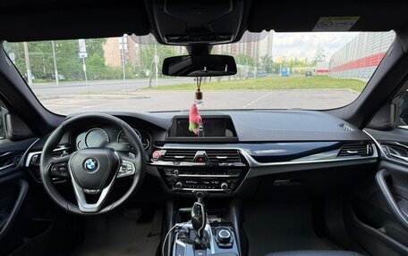BMW 5 серия, 2019 год, 1 900 000 рублей, 8 фотография